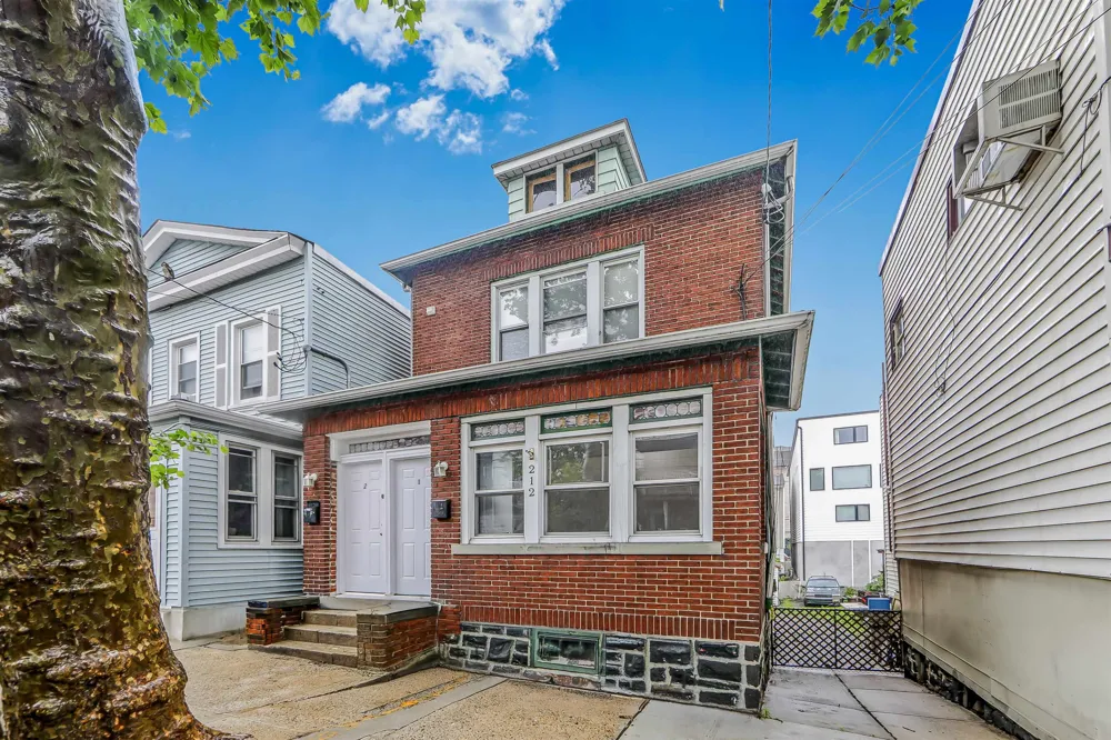 212 69TH ST Guttenberg, NJ 07093