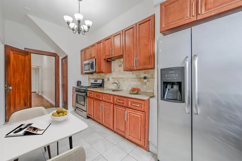 212 69TH ST Guttenberg, NJ 07093