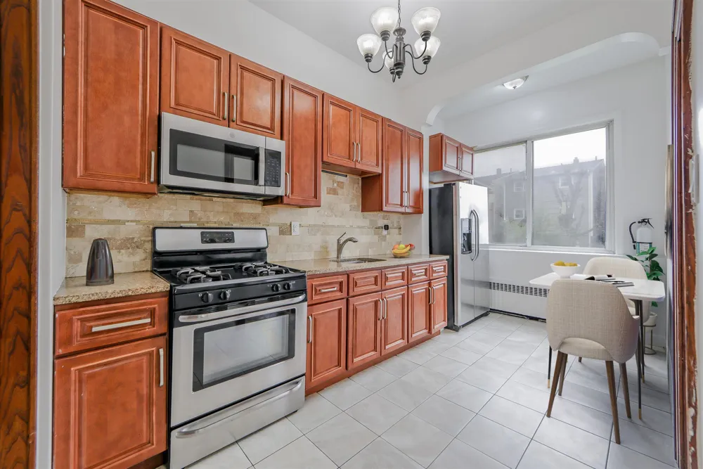 212 69TH ST Guttenberg, NJ 07093