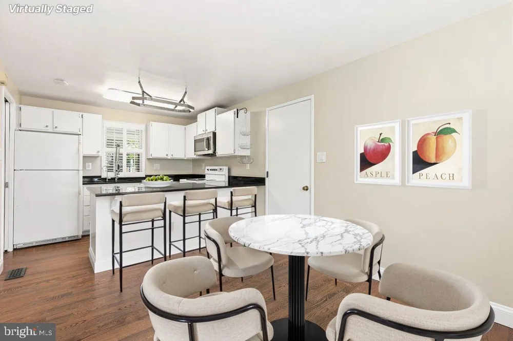 9406 HALE PLACE Silver Spring, MD 20910