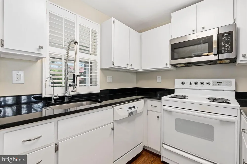 9406 HALE PLACE Silver Spring, MD 20910