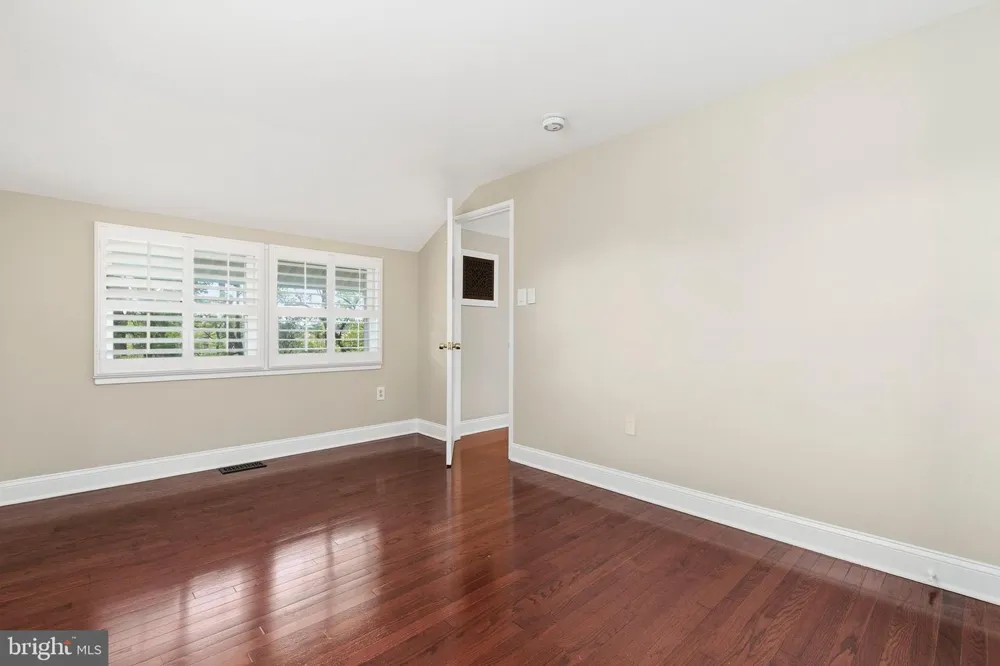 9406 HALE PLACE Silver Spring, MD 20910