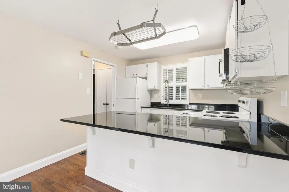 9406 HALE PLACE Silver Spring, MD 20910
