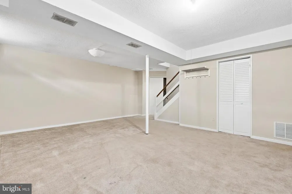 9406 HALE PLACE Silver Spring, MD 20910
