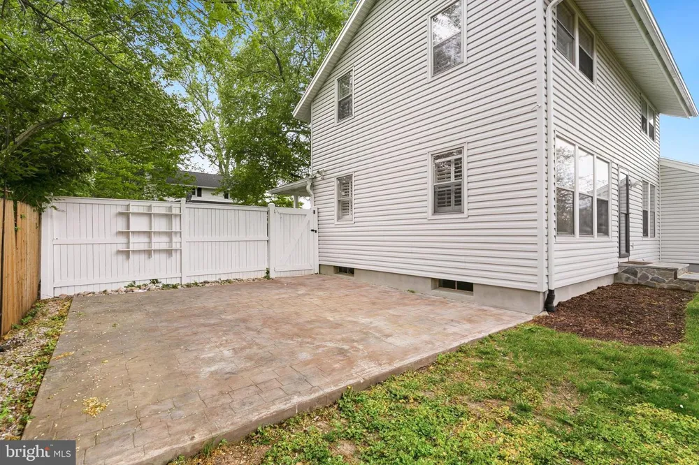 9406 HALE PLACE Silver Spring, MD 20910