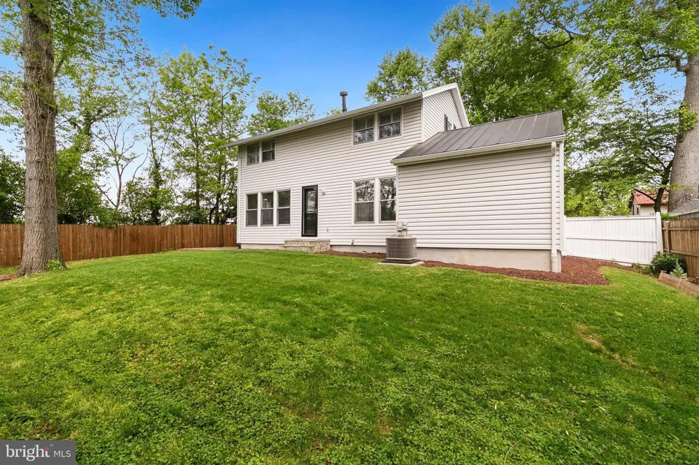 9406 HALE PLACE Silver Spring, MD 20910