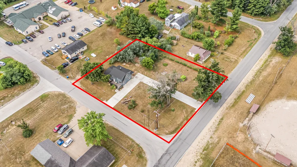 1085 Maple Street Baldwin, MI 49304