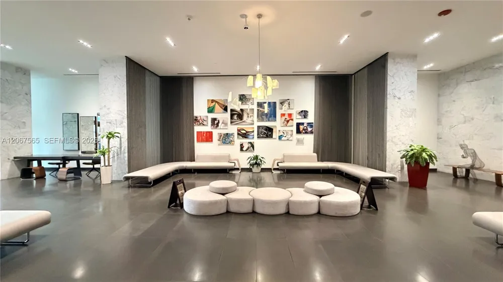 1600 NE 1st Ave #2512 Miami, FL 33132