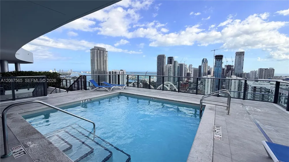 1600 NE 1st Ave #2512 Miami, FL 33132