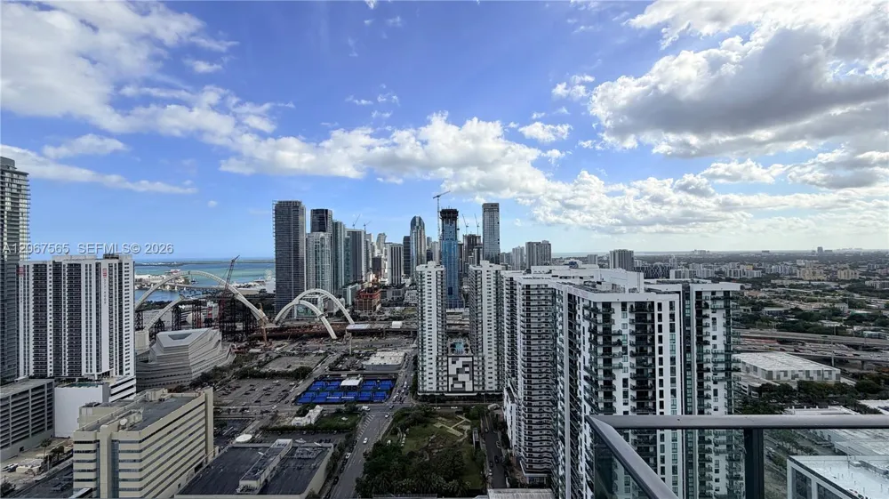 1600 NE 1st Ave #2512 Miami, FL 33132