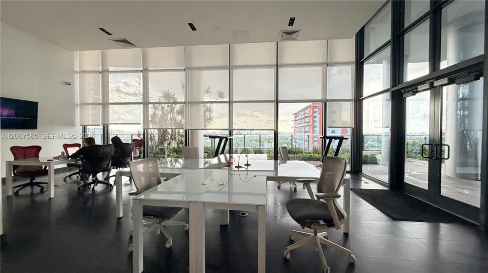 1600 NE 1st Ave #2512 Miami, FL 33132