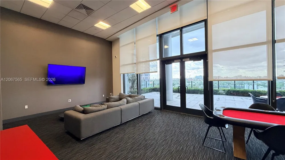 1600 NE 1st Ave #2512 Miami, FL 33132