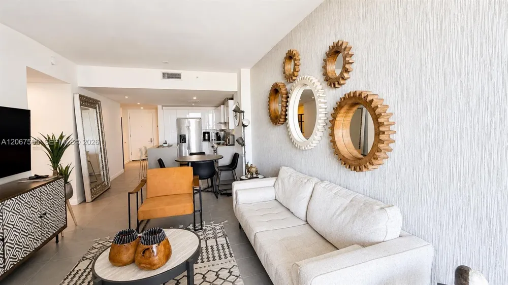 1600 NE 1st Ave #2512 Miami, FL 33132