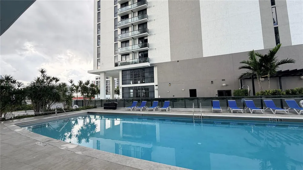 1600 NE 1st Ave #2512 Miami, FL 33132
