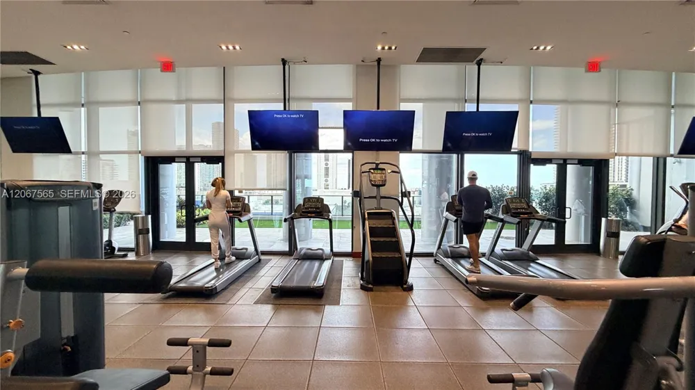 1600 NE 1st Ave #2512 Miami, FL 33132