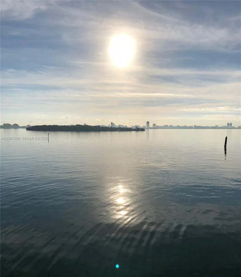 11111 Biscayne Blvd #2B Miami, FL 33181