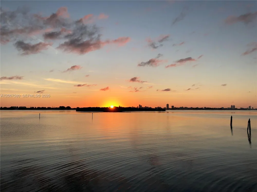 11111 Biscayne Blvd #2B Miami, FL 33181