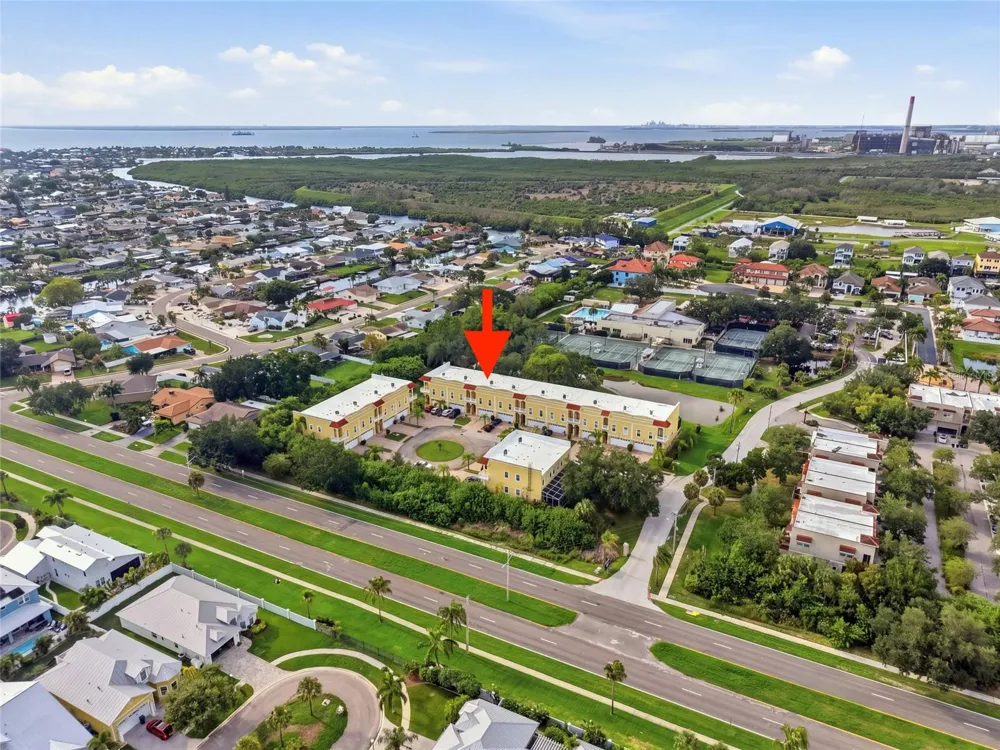 515 VILLA TREVISO COURT Apollo Beach, FL 33572