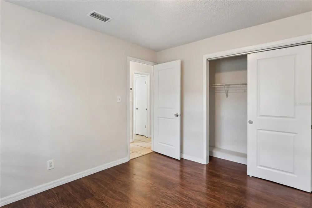 9608 10TH STREET Tampa, FL 33612