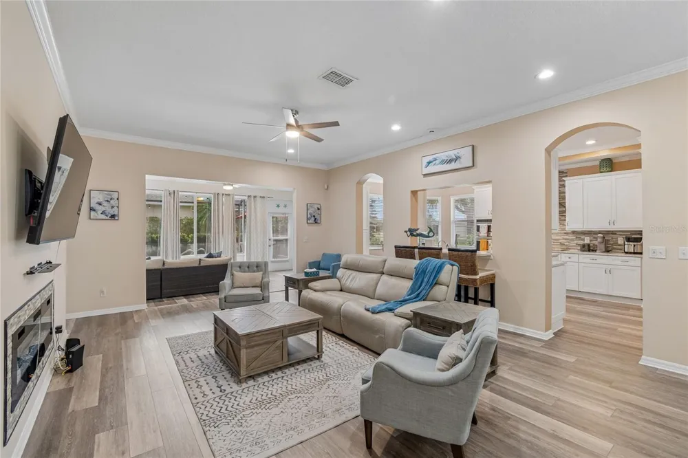 1119 VILLEROY DRIVE Sun City Center, FL 33573