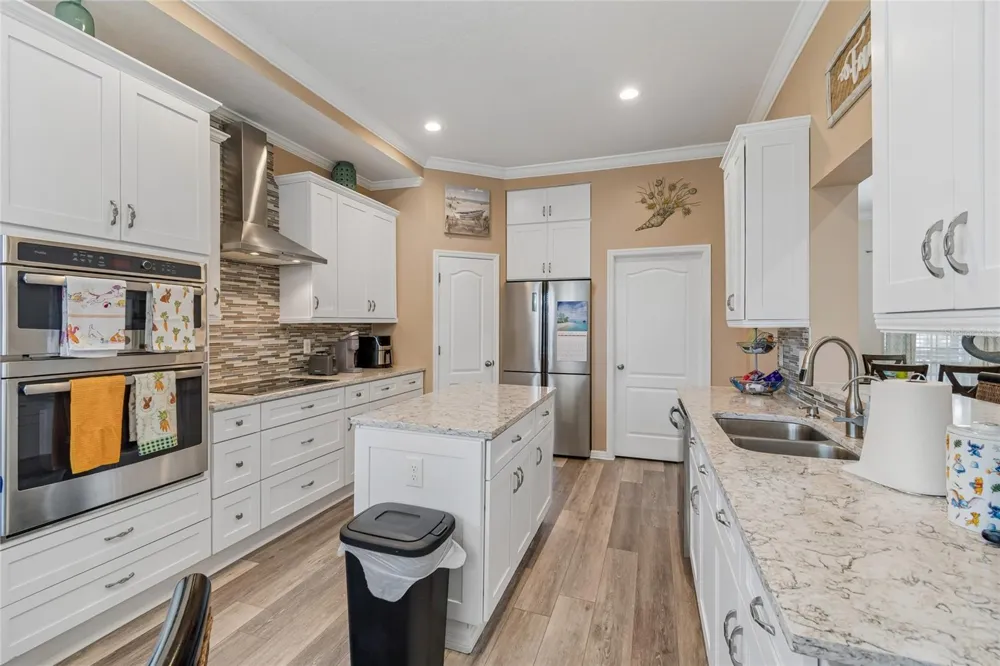 1119 VILLEROY DRIVE Sun City Center, FL 33573