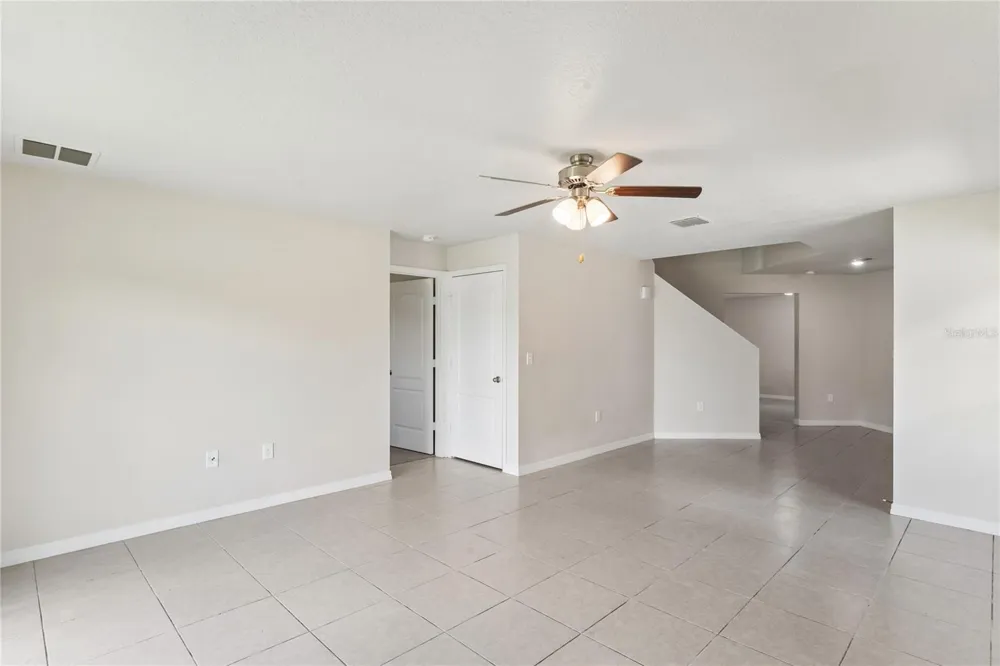 2427 CASPIAN DRIVE Lakeland, FL 33805
