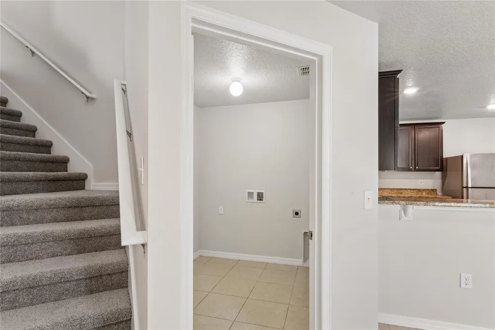 2427 CASPIAN DRIVE Lakeland, FL 33805