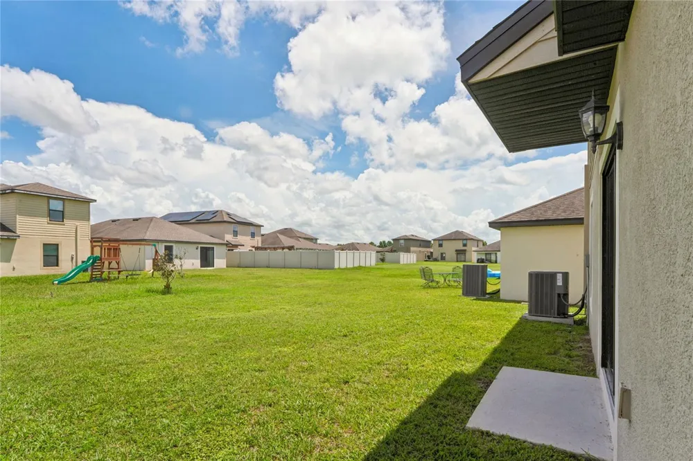 2427 CASPIAN DRIVE Lakeland, FL 33805