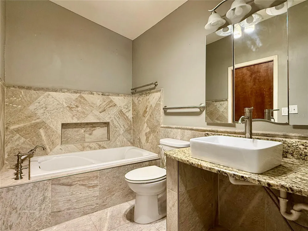 3646 28TH STREET St Petersburg, FL 33713
