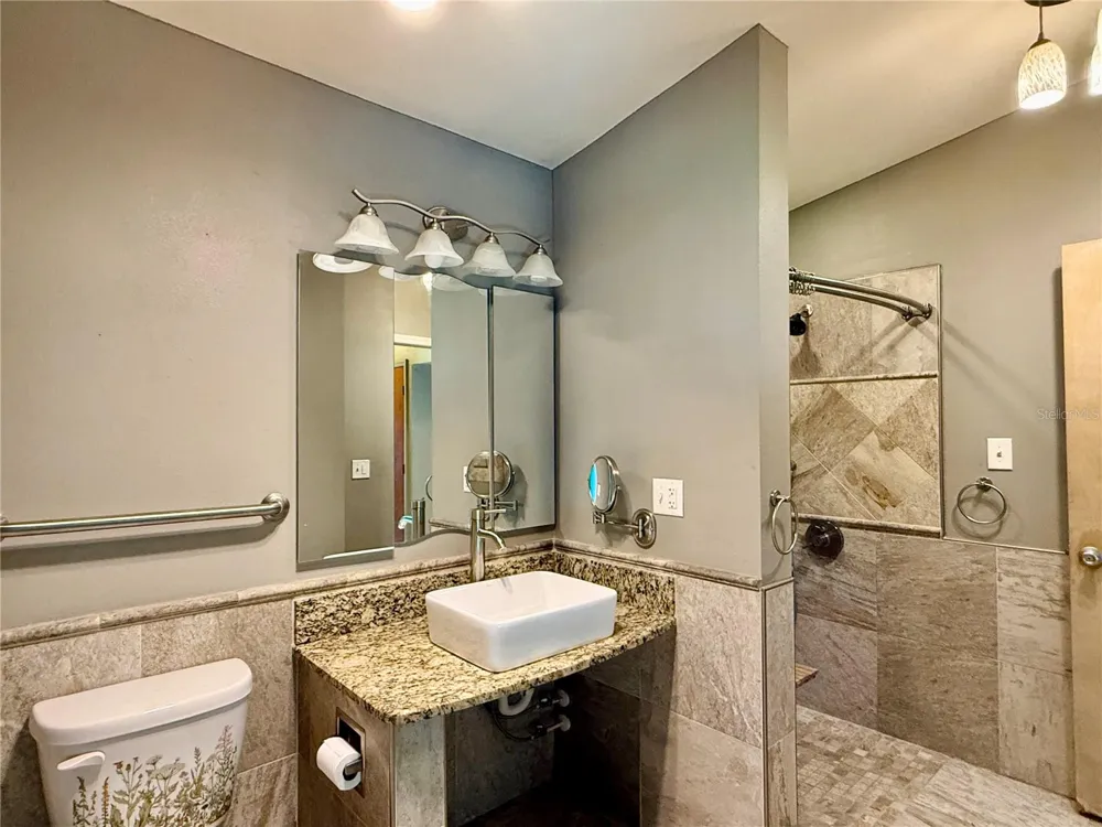3646 28TH STREET St Petersburg, FL 33713