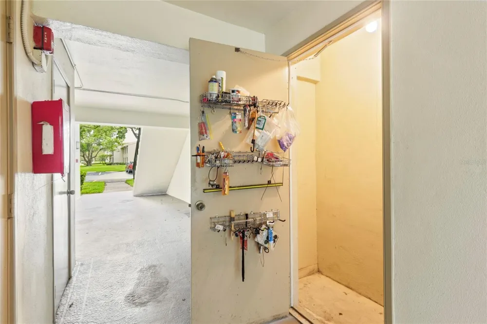 3232 LAKE PINE WAY E #B1 Tarpon Springs, FL 34688