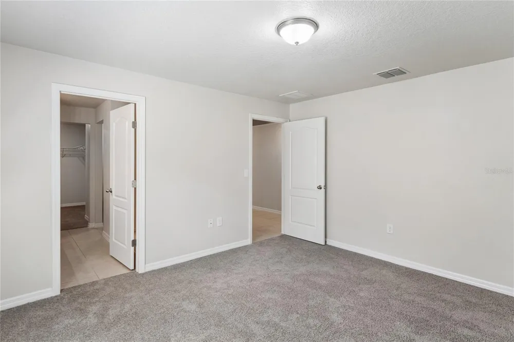 2403 CASPIAN DRIVE Lakeland, FL 33805