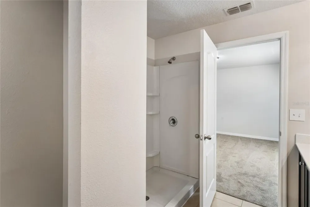 2403 CASPIAN DRIVE Lakeland, FL 33805