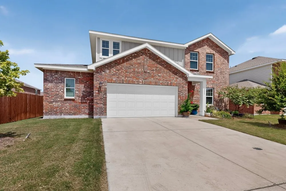2208 Frio River Road Glenn Heights, TX 75154