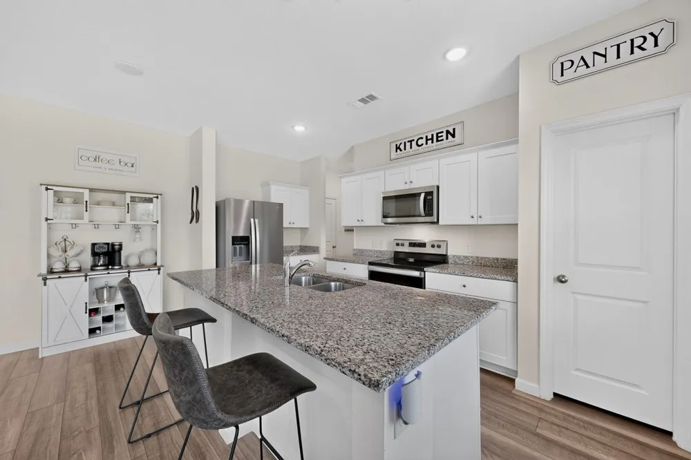 2208 Frio River Road Glenn Heights, TX 75154
