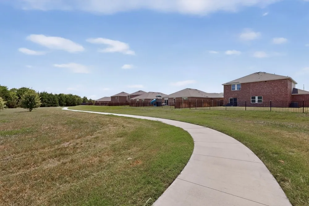 2208 Frio River Road Glenn Heights, TX 75154