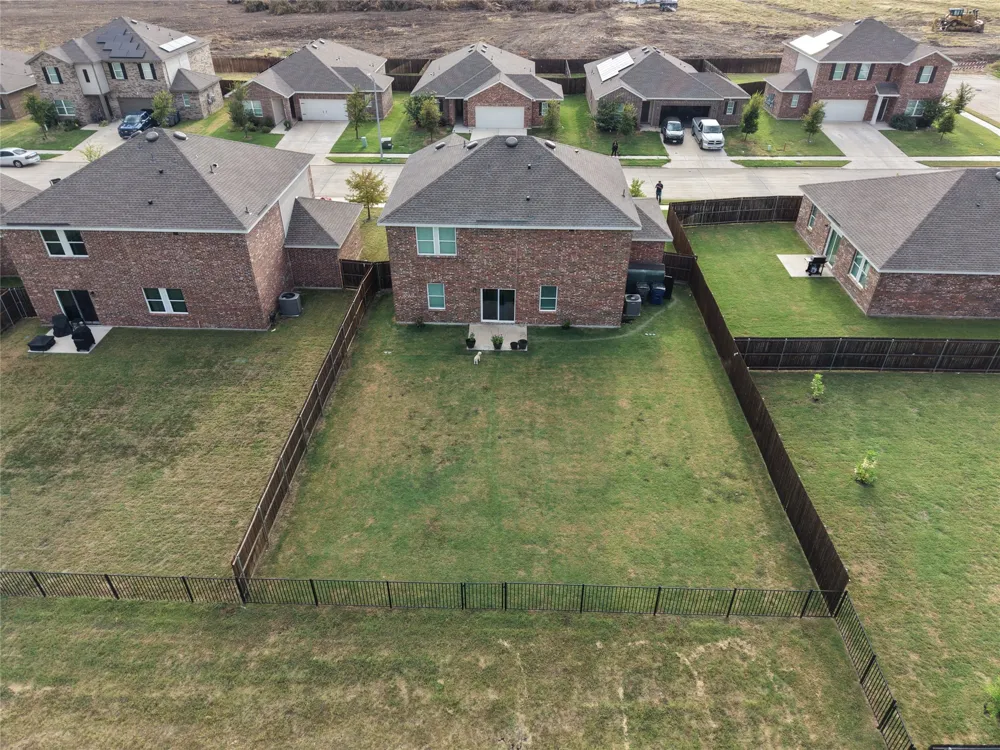2208 Frio River Road Glenn Heights, TX 75154