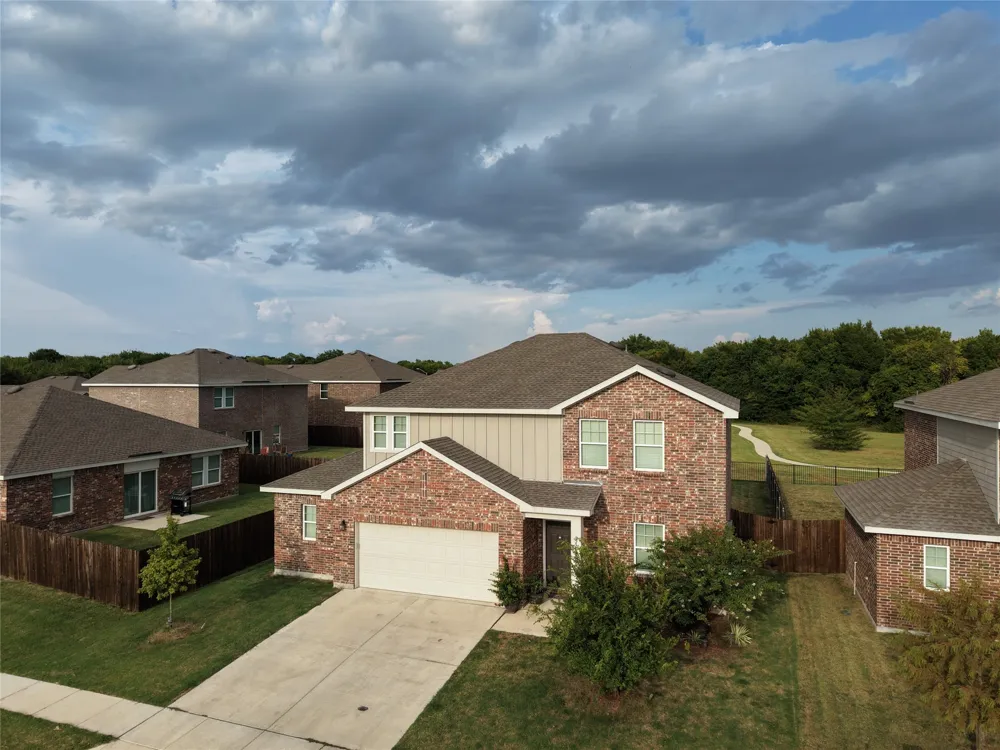 2208 Frio River Road Glenn Heights, TX 75154