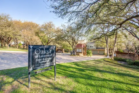 7151 Gaston Avenue #412