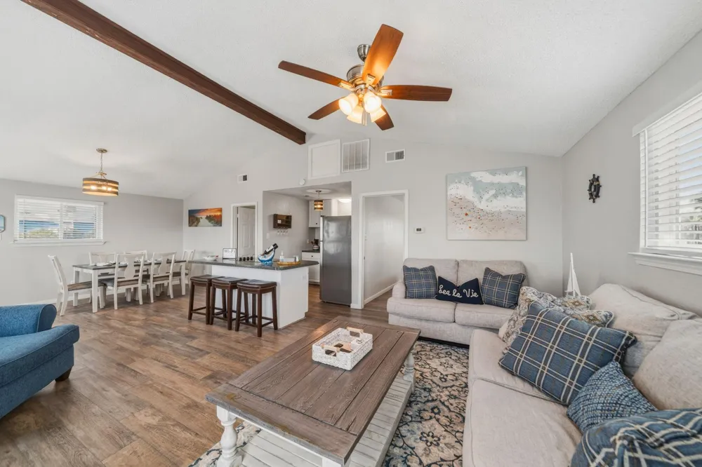 4222 Mason Drive Galveston, TX 77554
