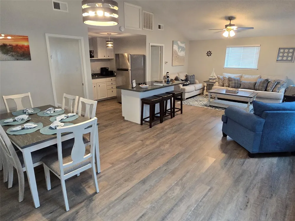4222 Mason Drive Galveston, TX 77554