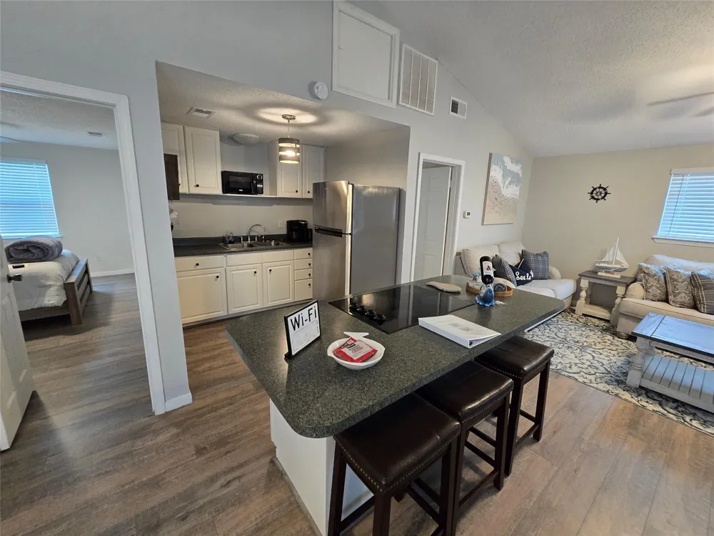 4222 Mason Drive Galveston, TX 77554