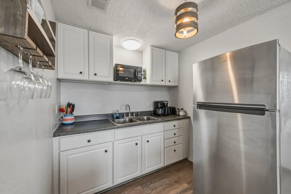 4222 Mason Drive Galveston, TX 77554