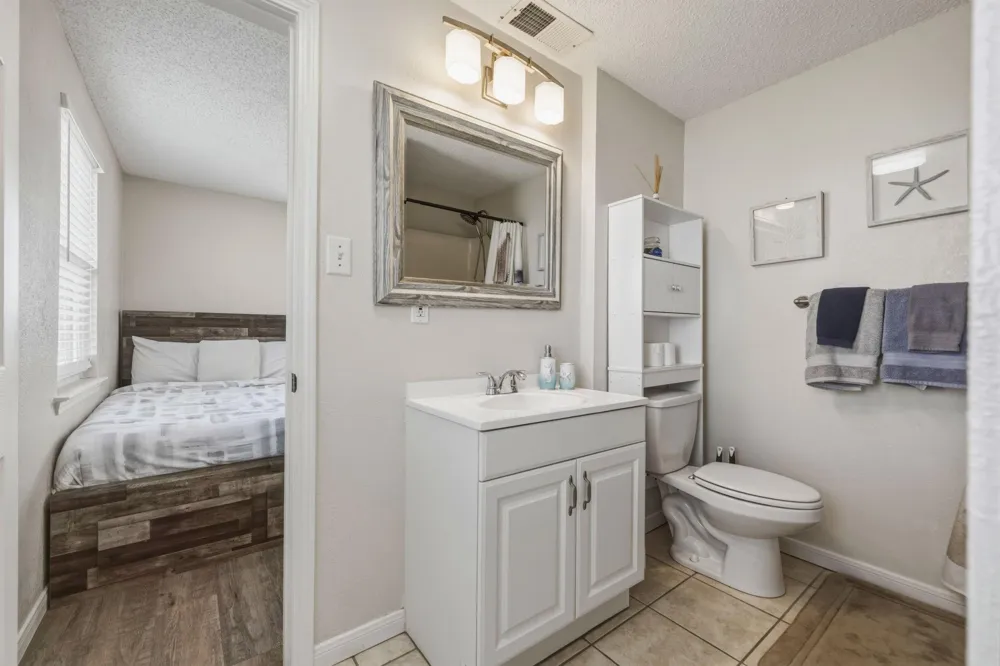 4222 Mason Drive Galveston, TX 77554