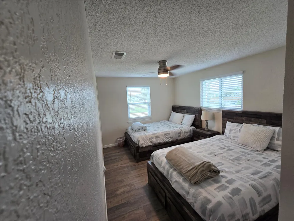 4222 Mason Drive Galveston, TX 77554