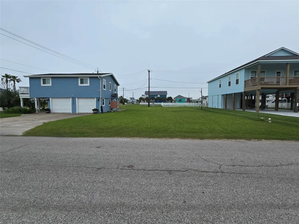 4222 Mason Drive Galveston, TX 77554
