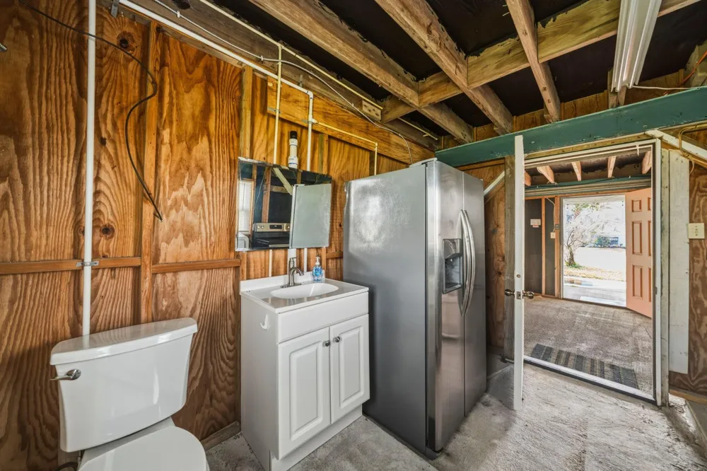 4222 Mason Drive Galveston, TX 77554