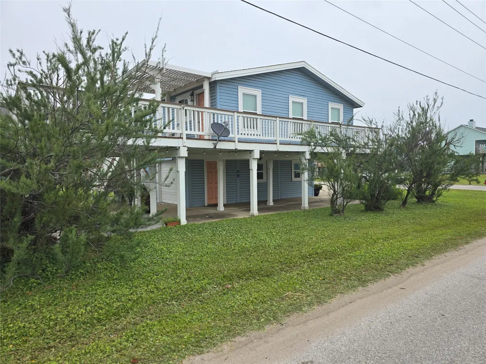 4222 Mason Drive Galveston, TX 77554