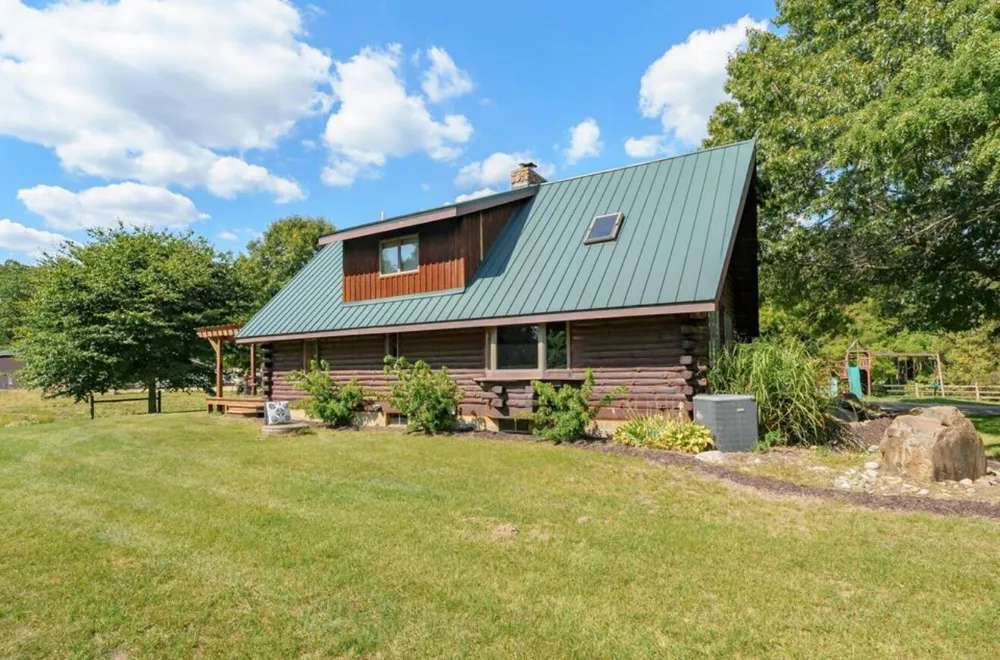 3310 26th Street Hopkins, MI 49328