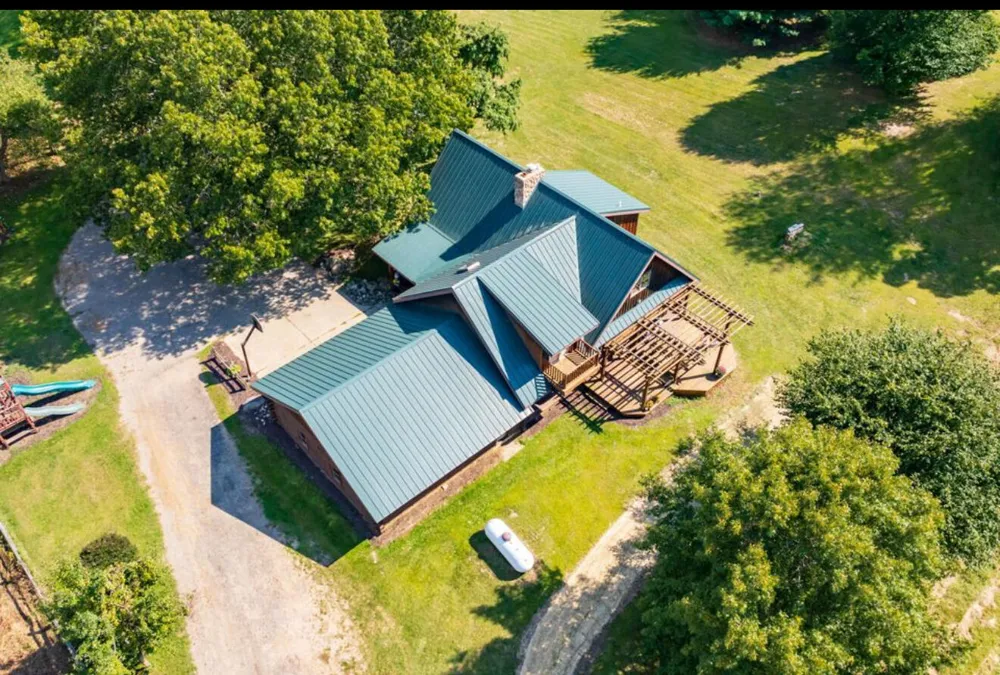 3310 26th Street Hopkins, MI 49328